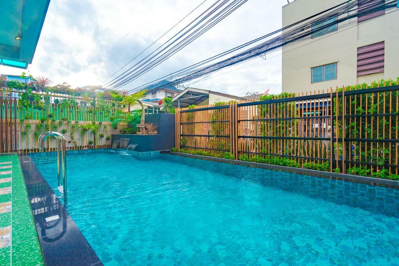 Penyos Service Apartment Bangkok Extérieur photo