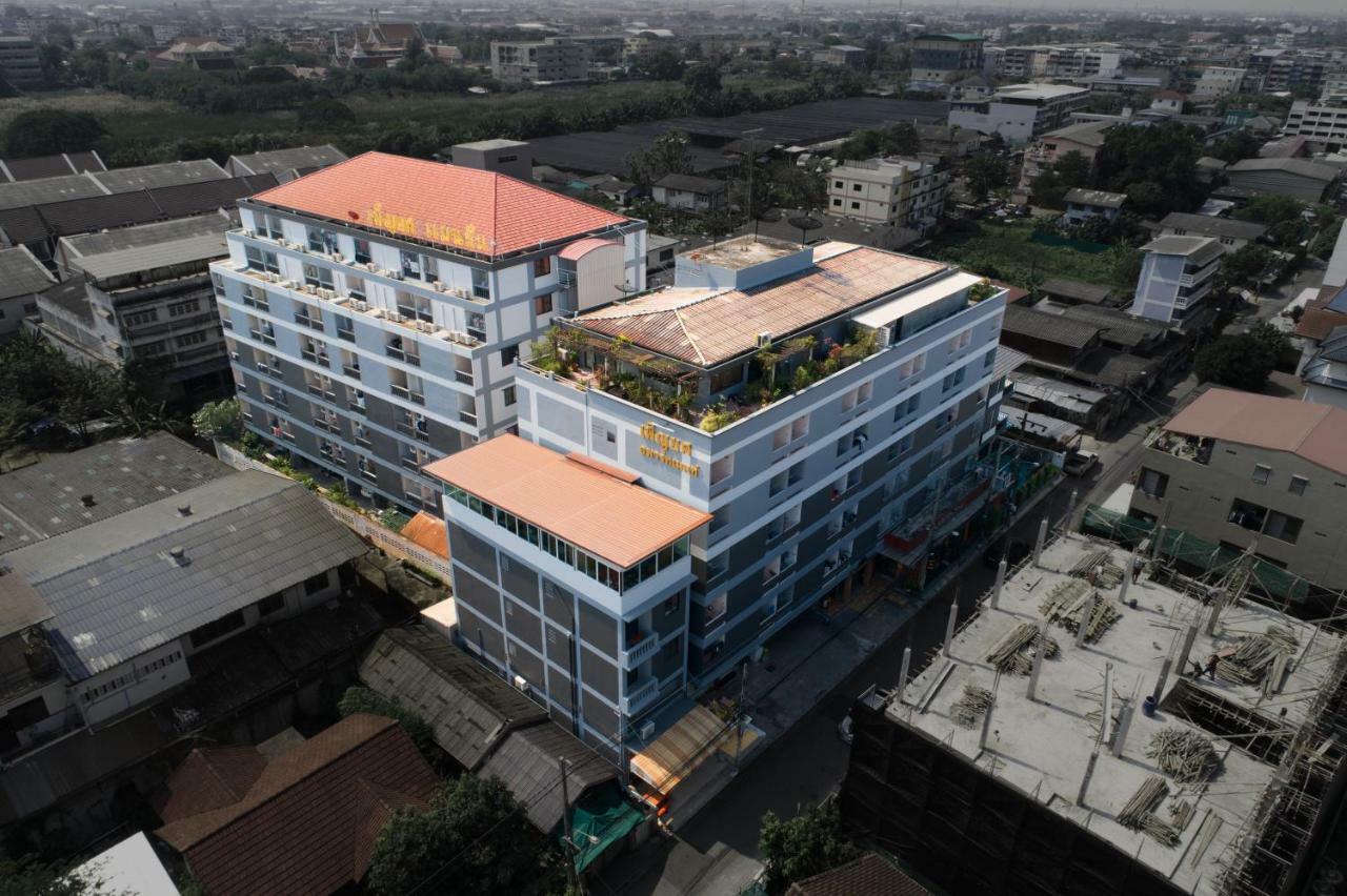 Penyos Service Apartment Bangkok Extérieur photo