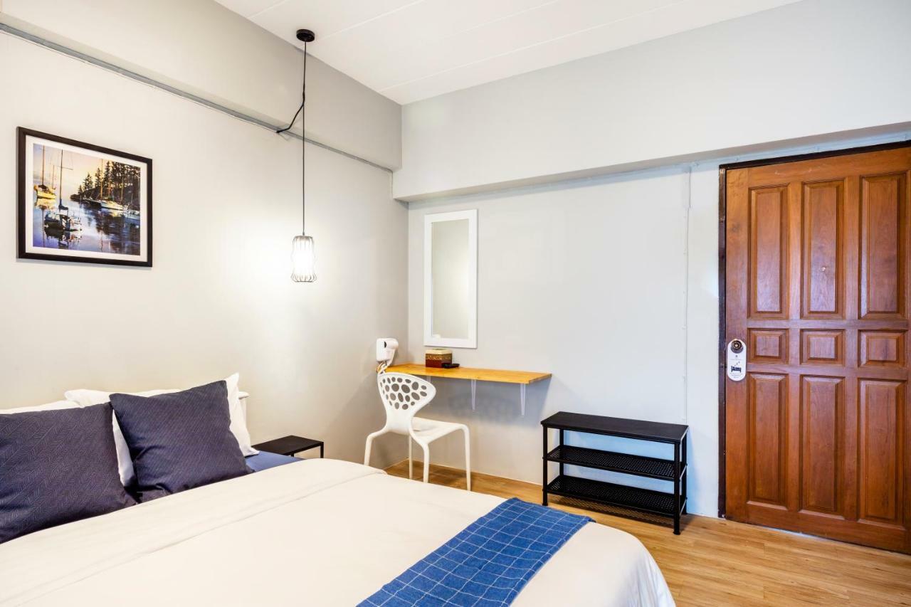 Penyos Service Apartment Bangkok Extérieur photo