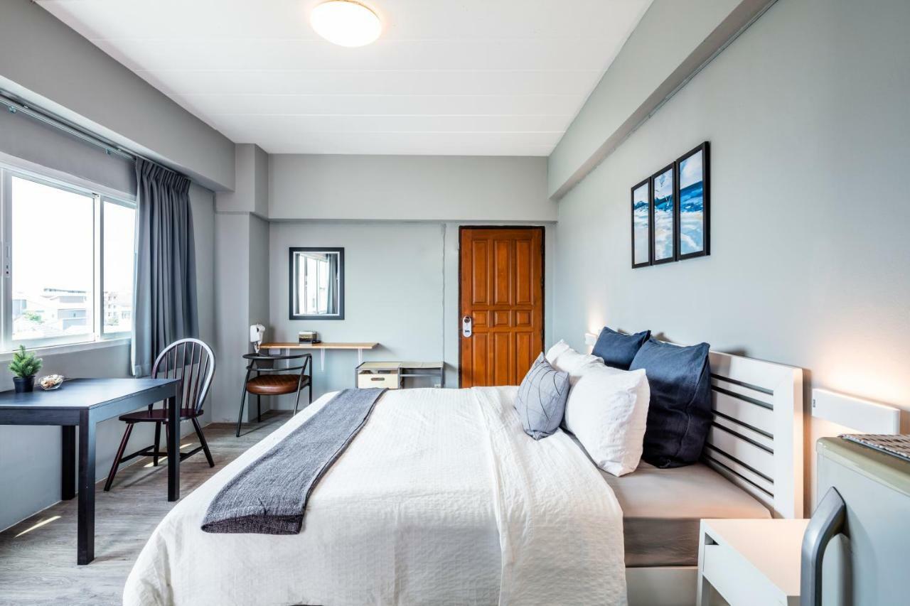 Penyos Service Apartment Bangkok Extérieur photo